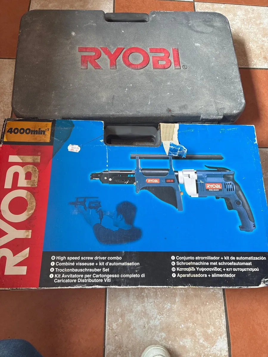 Ryobi high speed screw driver combo - Image 1