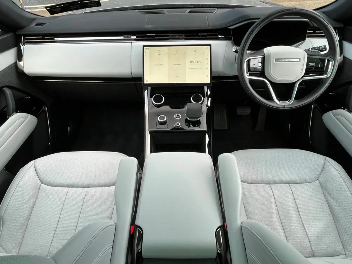 Land Rover Range Rover Sport SE P440E NEW MODEL EI - Image 2