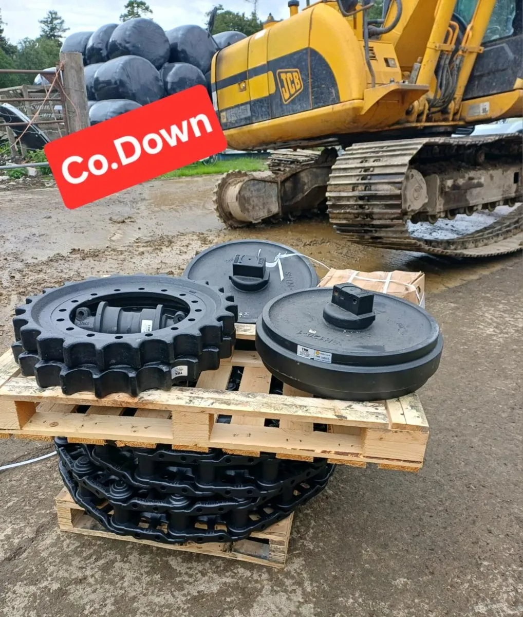 ONSITE UNDERCARRIAGE FITTING - Image 3