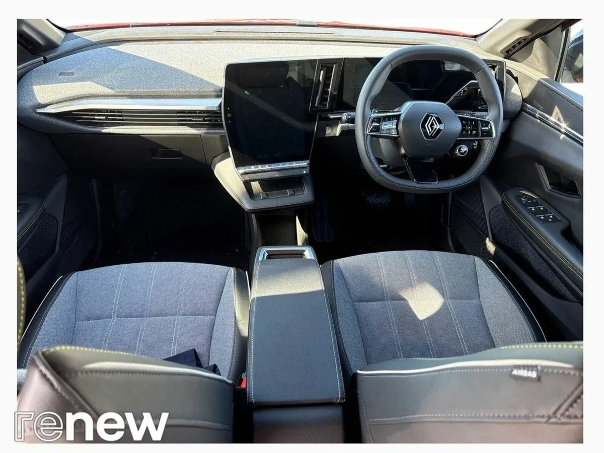 Renault Megane TECHNO 60 KWH GSR2 - Image 2