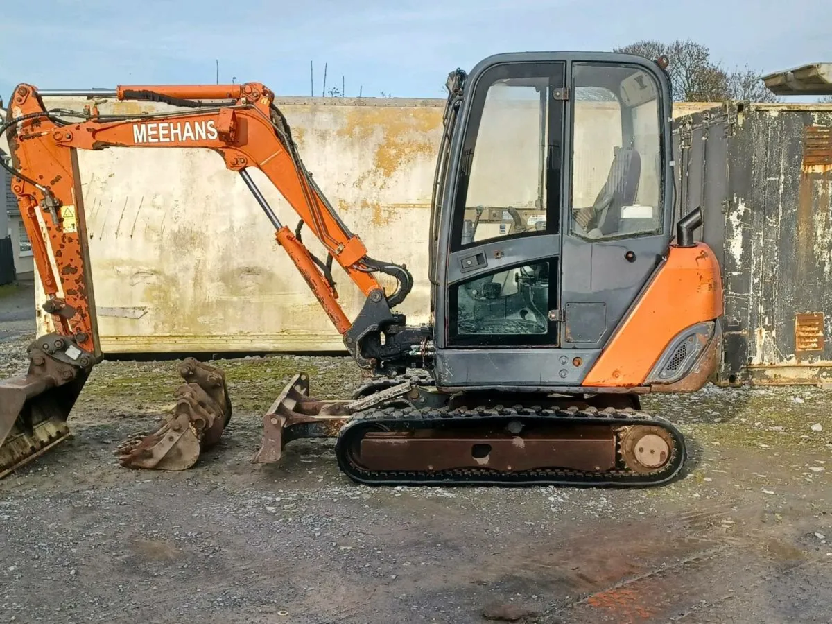 Hitachi Zaxis 27 - Image 1