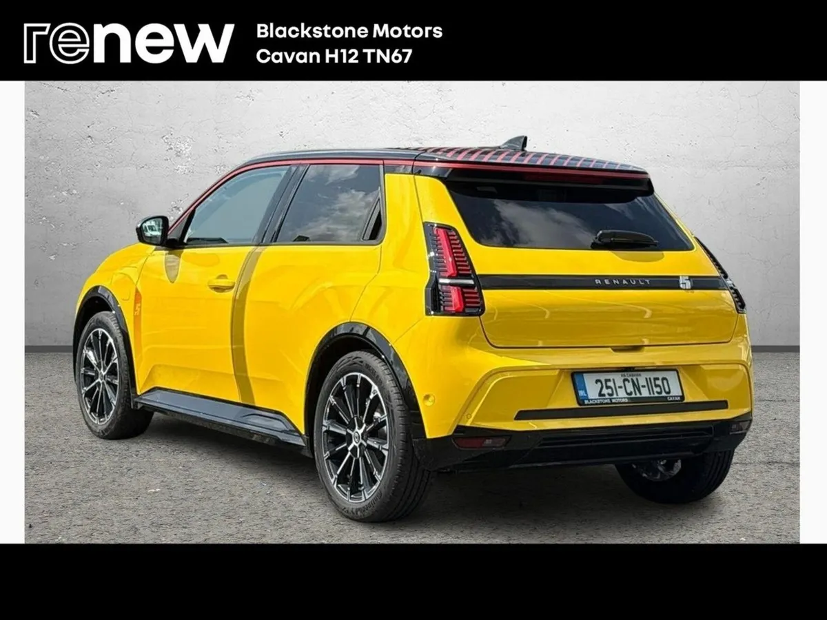 Renault 5 EV52 150hp Iconic - Image 3