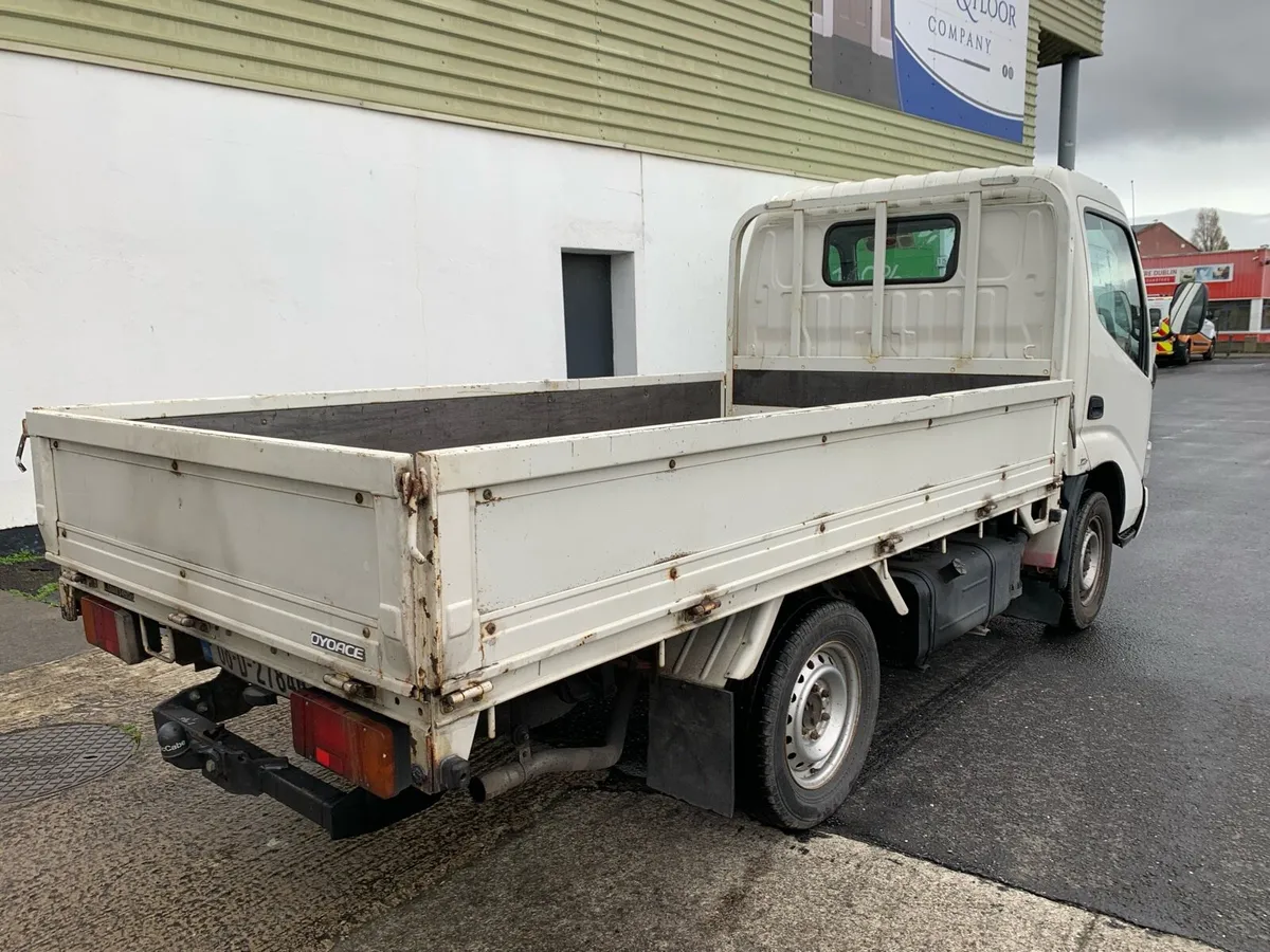 2006 Toyota Dyna pickup, Doe 10/26, tax 3/26 - Image 4