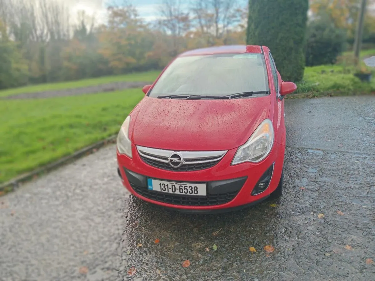 131 opel corsa 1.2 petrol  low kilmoters  nct  tax - Image 4
