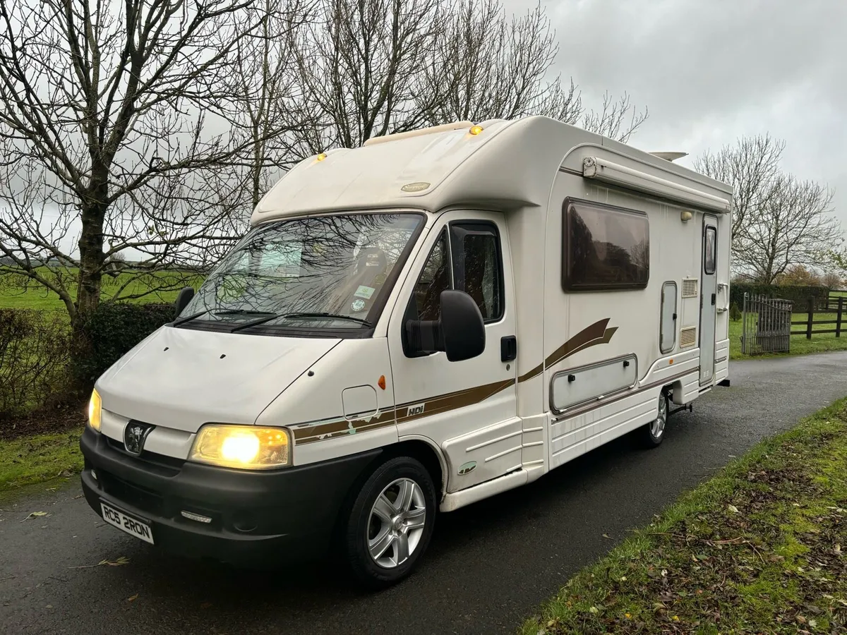 Peugeot boxer 2.8 TDI AUTOCRUISR 2 berth year 2003 - Image 2