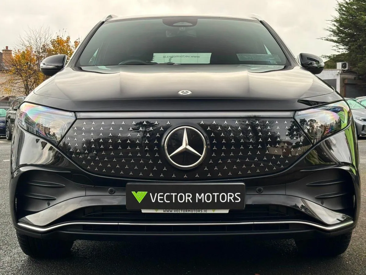 Mercedes-Benz EQA 250+ AMG LINE EXECUTIVE - Image 3