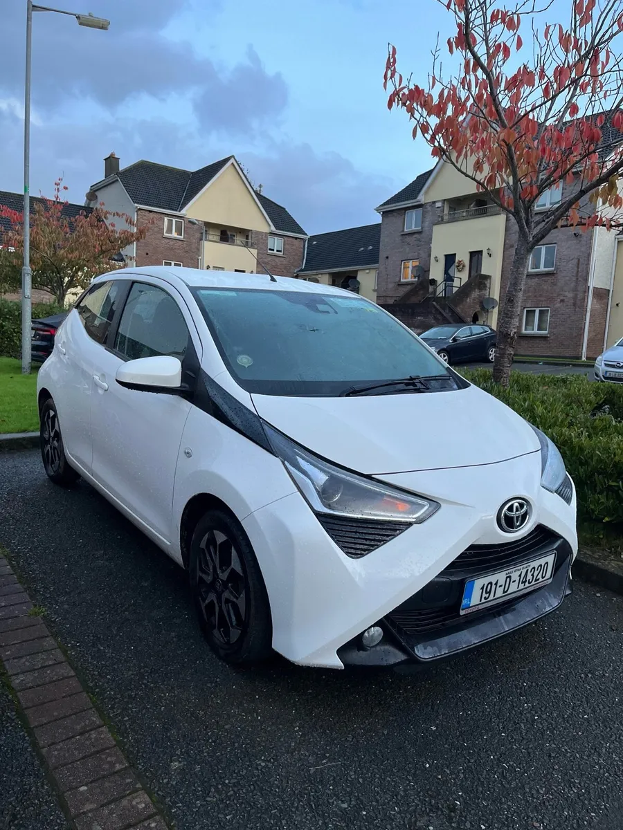 Toyota Aygo 2019 - Image 2