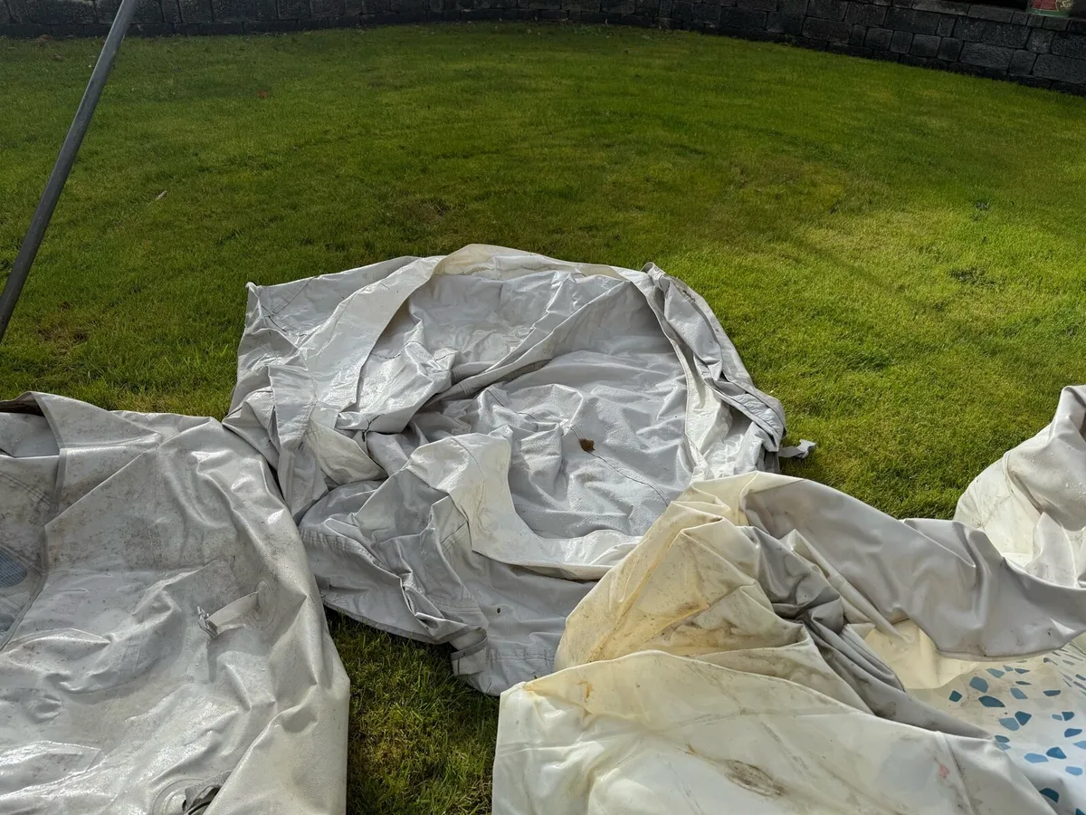 Lay-z spa hot tub (for parts) - Image 4