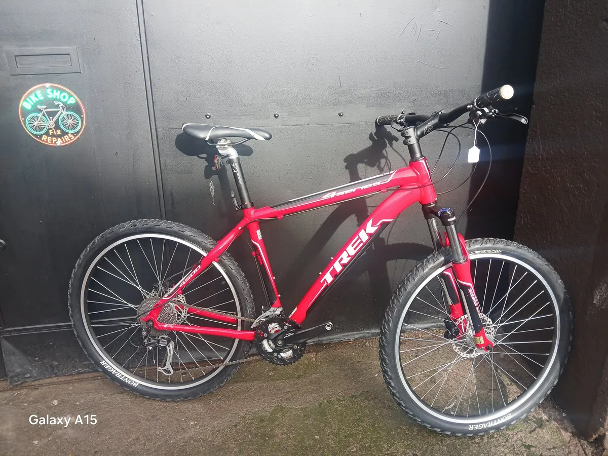 TREK 4500 MOUNTAIN BIKE