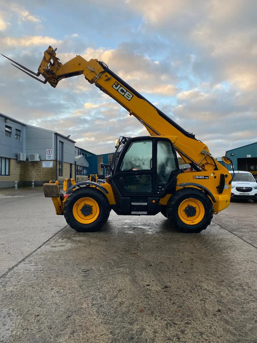 2019 JCB 540/140 14M TELESCOPIC FORKLIFT - Image 1