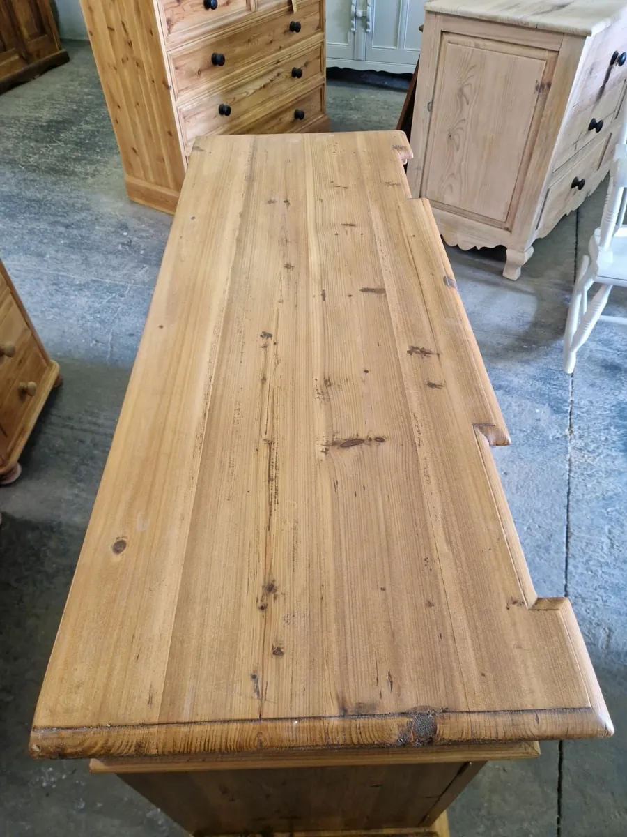 Vintage carved pine sideboard - Image 2