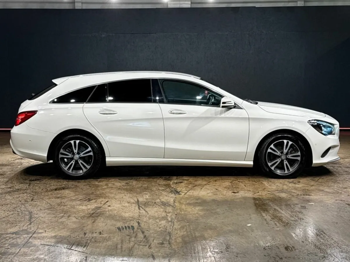 Mercedes-Benz CLA CLA180 - SHOOTING BRAKE - 1.6 AU - Image 3