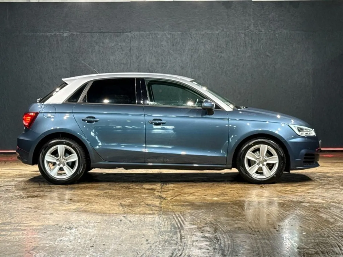 Audi A1 AUTOMATIC 1.0 TFSI - TWO/TONE - ALLOY WHEE - Image 3