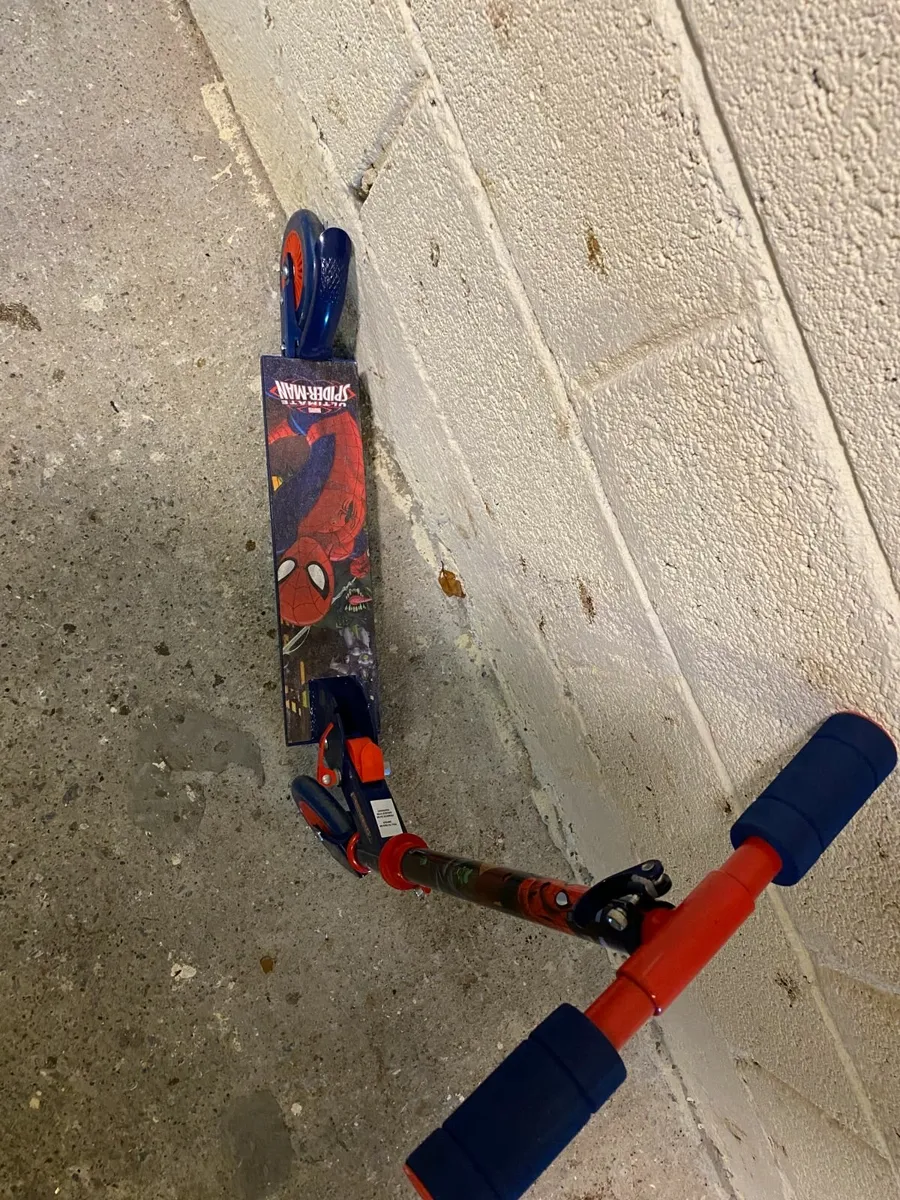 YOUNG  PERSON  SCOOTER - Image 2