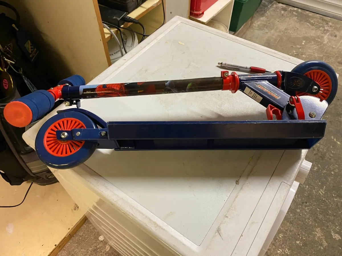 YOUNG  PERSON  SCOOTER - Image 3