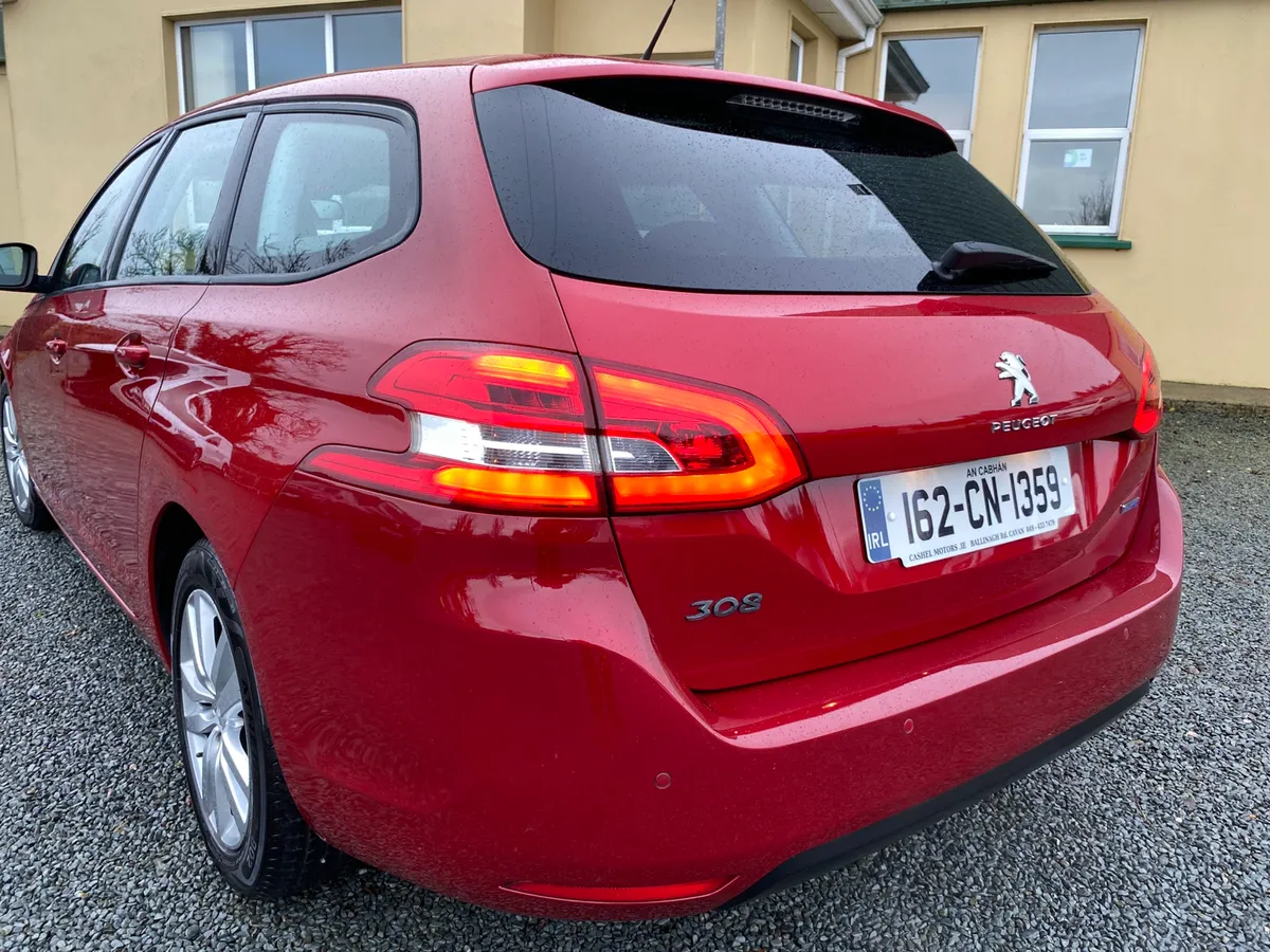 120 bhp 1.6hdi Estate, Fresh Nct &Tax €180 *CLEAN* - Image 2
