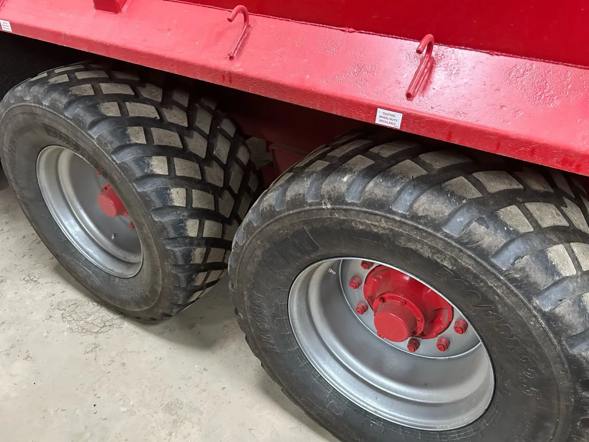 Redrock Grain Trailer - Image 4