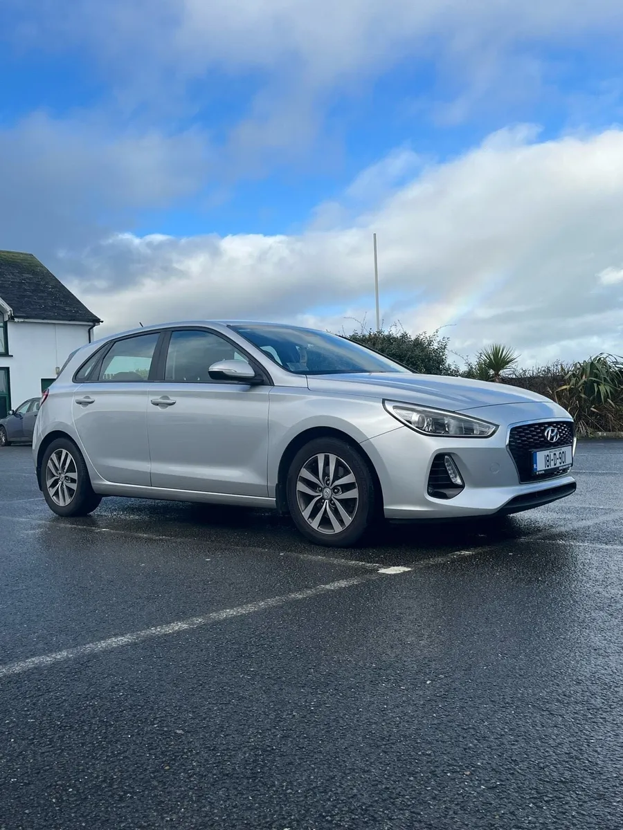 Hyundai i30 Deluxe 1.6L Diesel Automatic - Image 1