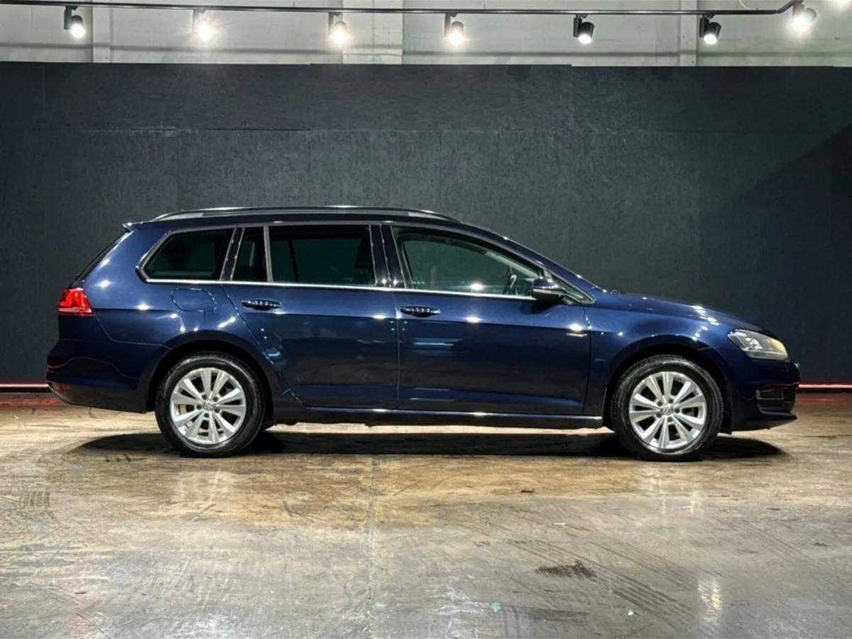 Volkswagen Golf ESTATE 1.2L AUTOMATIC - ALLOY WHEE - Image 3