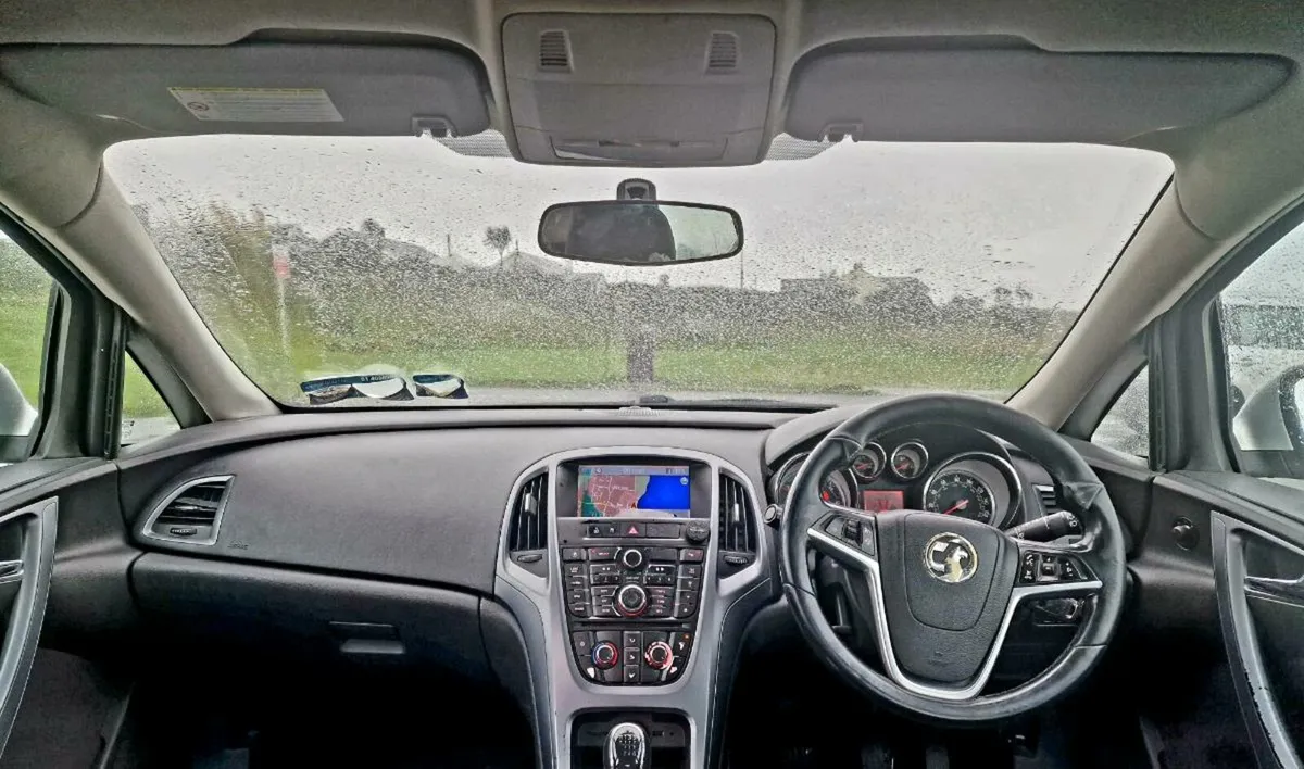 132 OPEL ASTRA SRI SAT-NAV 1.7CRDI *NEW SHAPE* - Image 1