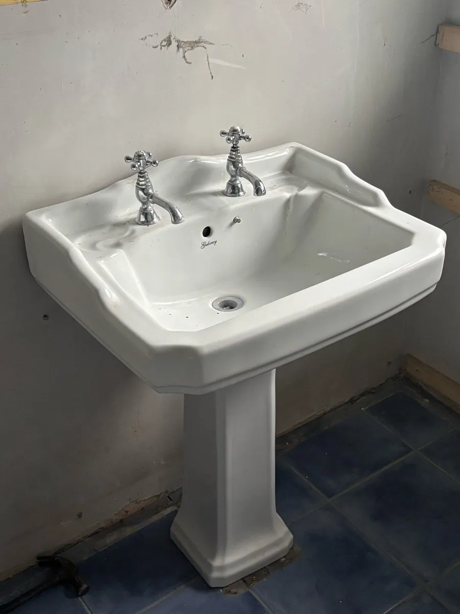 Bathroom Set - Image 1