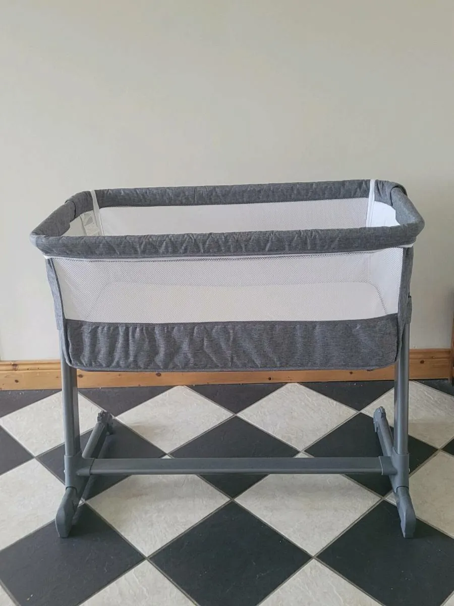 Next to me cot and bouncer - Image 4
