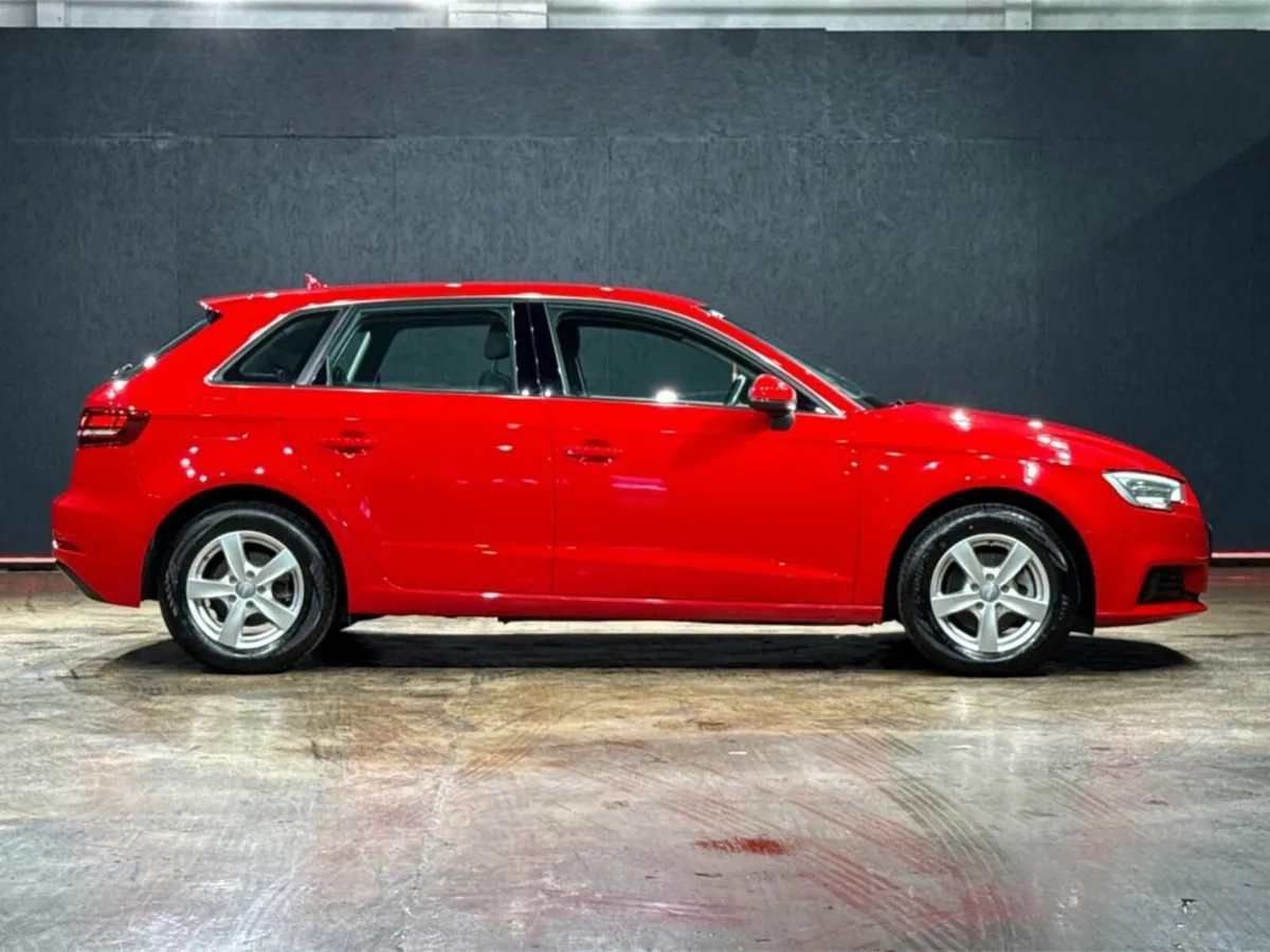 Audi A3 1.4L TFSI AUTOMATIC - FACTORY ALLOYS - CRU - Image 3