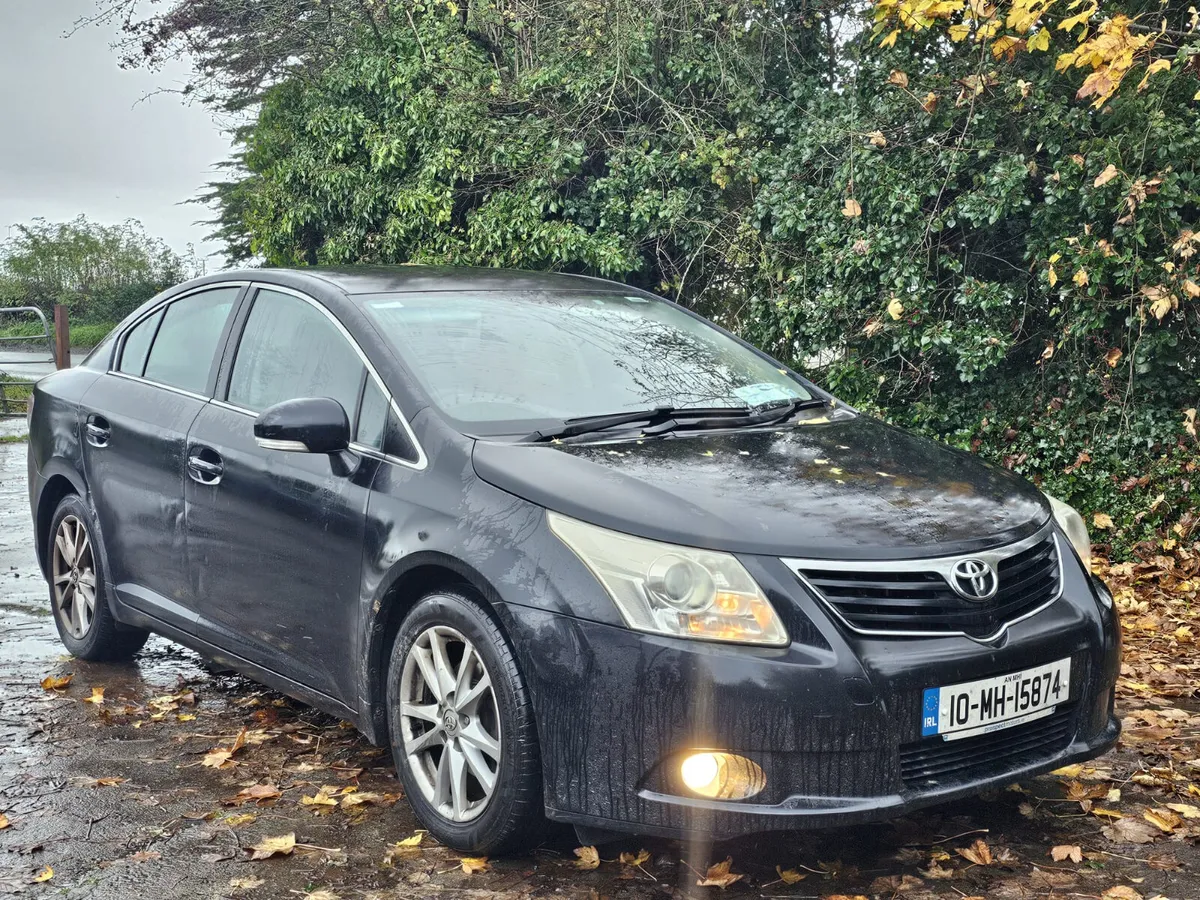 2010 Toyota avensis diesel ⛽️ €1350 no offers - Image 1