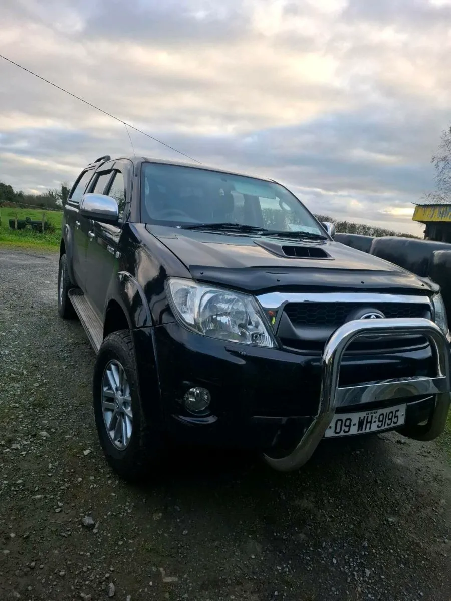 Toyota hilux 3.0 auto - Image 2