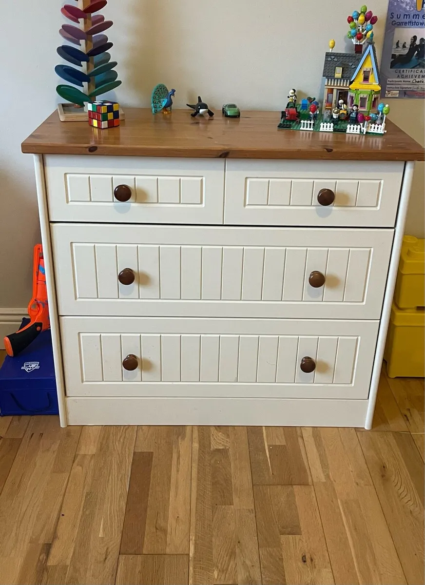 Chest of drawers - Image 1