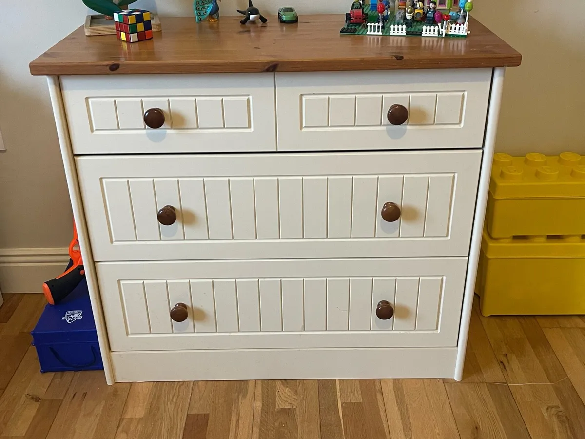 Chest of drawers - Image 2