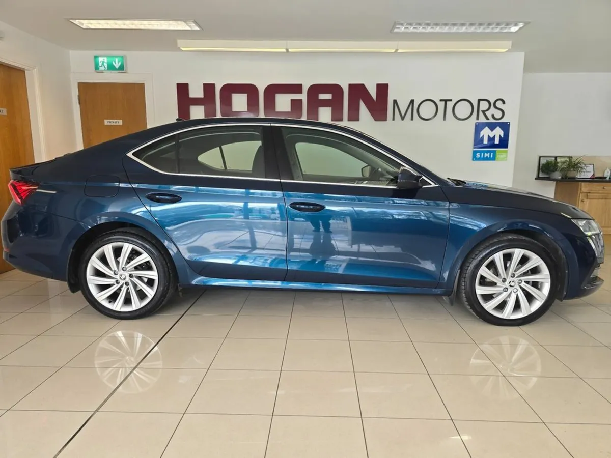 Skoda Octavia Style 2.0 tdi Saloon - Image 3