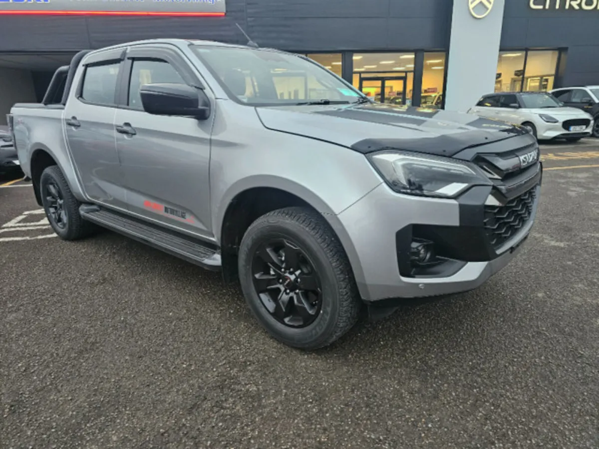 Isuzu D-Max TOP SPEC - Image 4