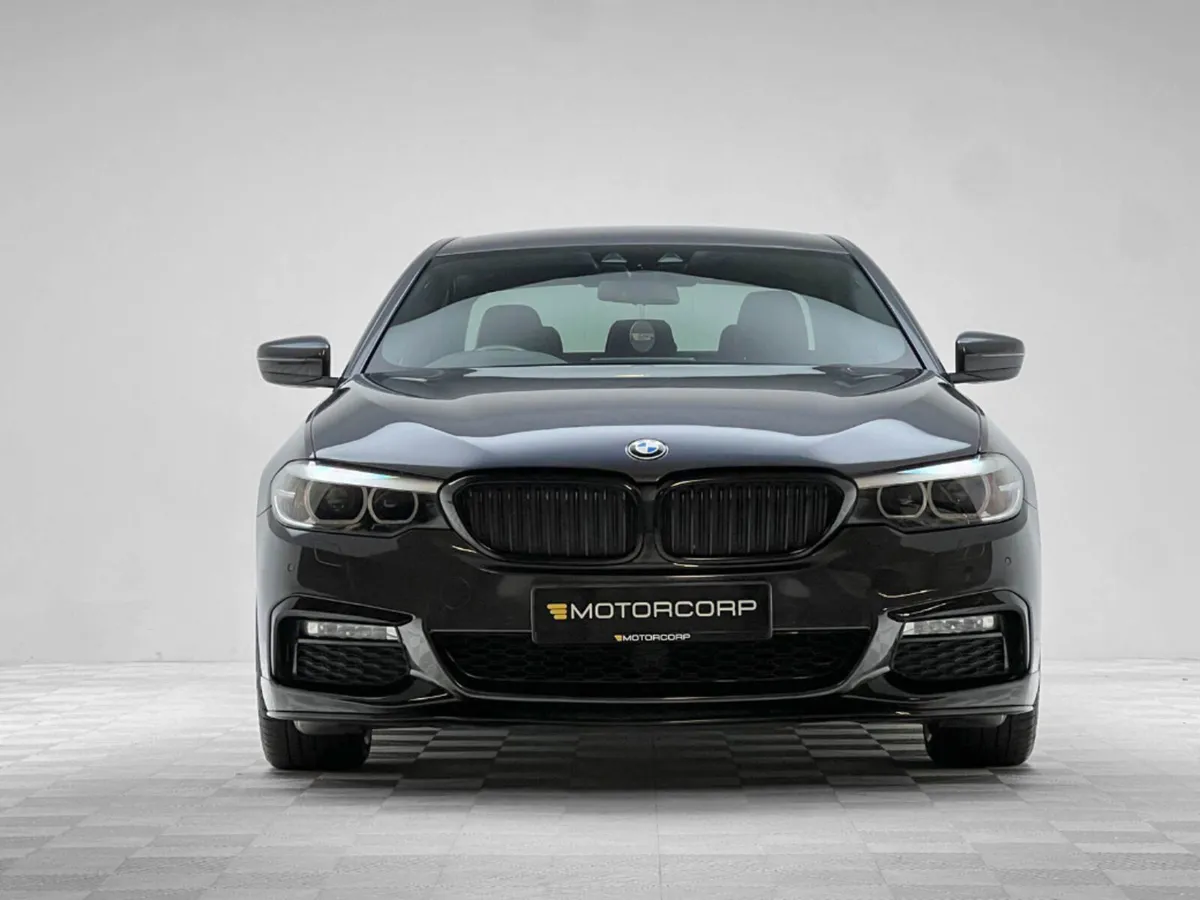 BMW 5-Series 520D M SPORT - Image 2