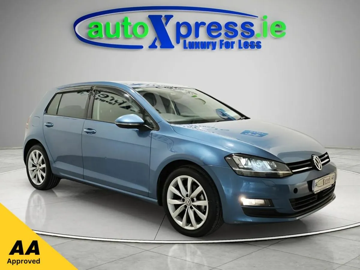 Volkswagen Golf 1.2 TSI Automatic, Reversing camer - Image 1