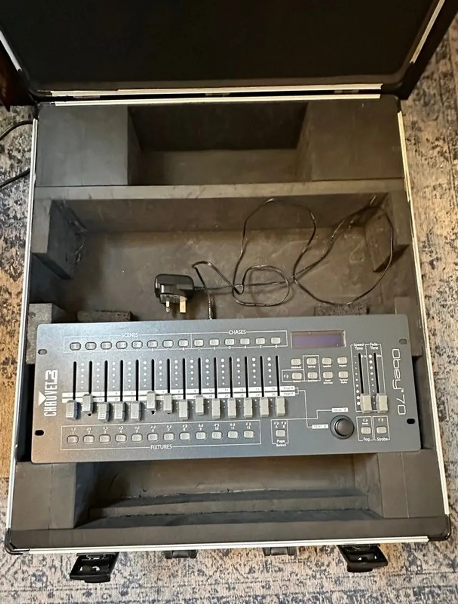 Lighting Controller Desk Chauvet Obey 70 & Mix Case - Image 1