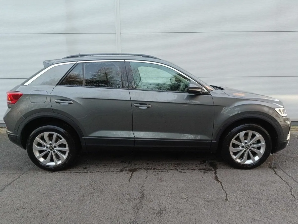 Volkswagen T-Roc T-ROC EDITION 75 2.0TDI M6F 116HP - Image 2