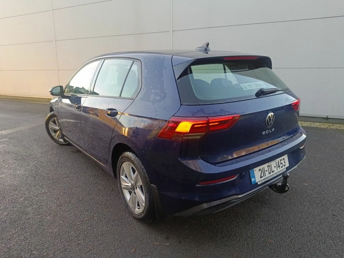 Volkswagen Golf 2.0 TDI 115HP Life DSG Auto 5dr - Image 3