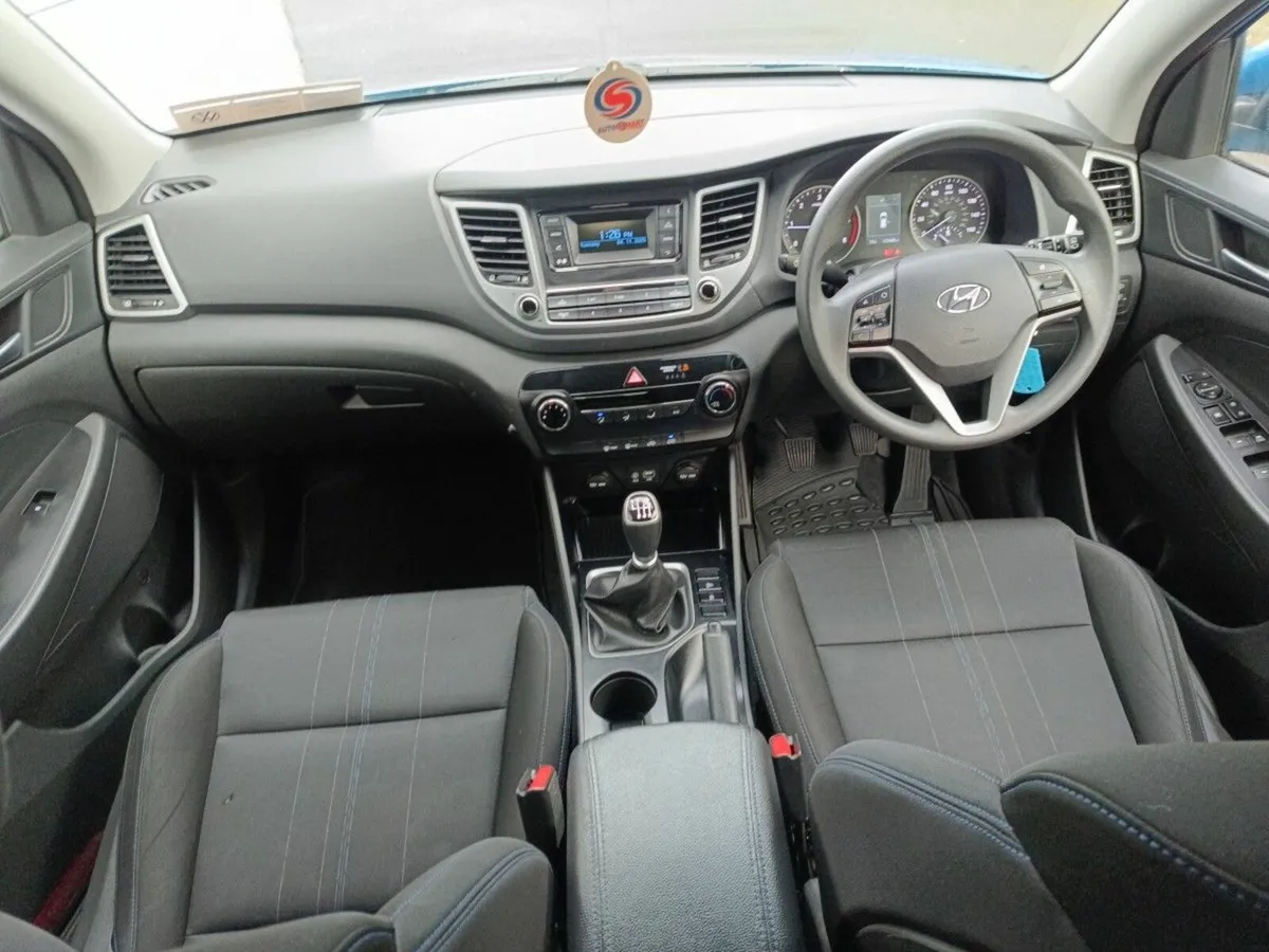 Hyundai Tucson 1.7 CRDi SE 5dr - Image 4