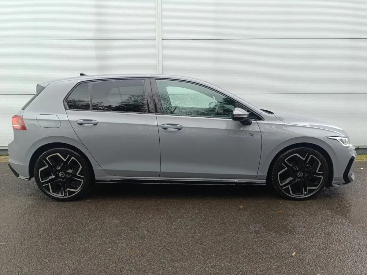 Volkswagen Golf GOLF R-LINE 2.0 TDI 150HP MOONSTON - Image 2