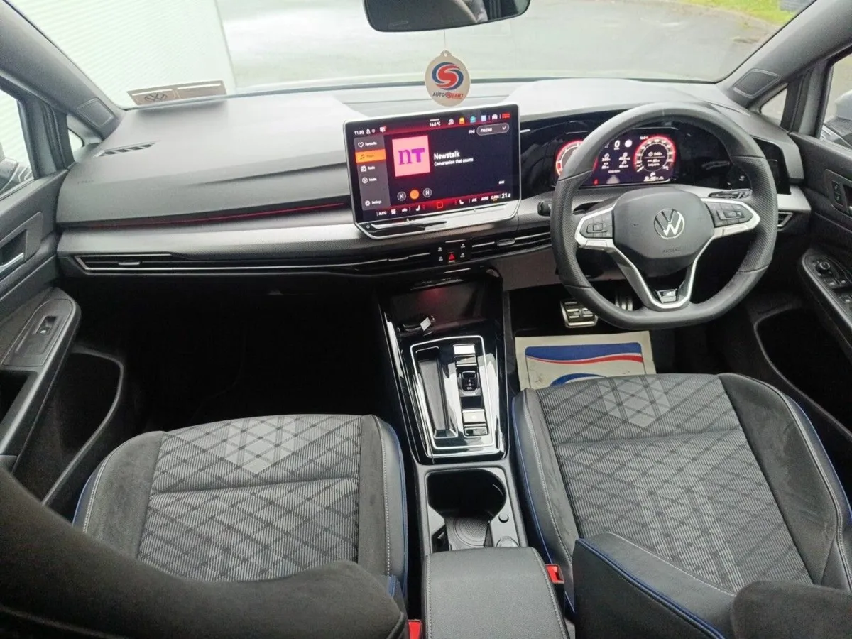 Volkswagen Golf GOLF R-LINE 2.0 TDI 150HP MOONSTON - Image 4