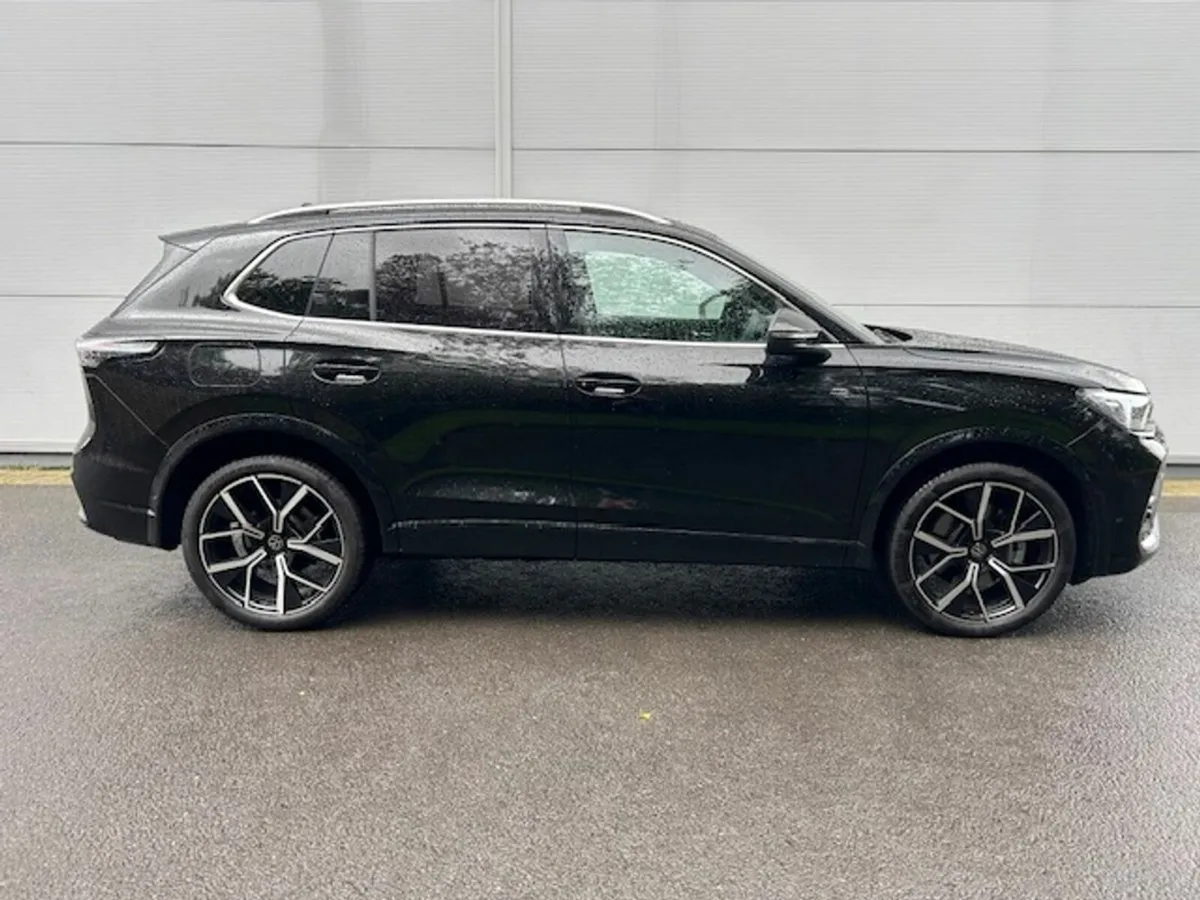 Volkswagen Tiguan Tiguan R-Line 2.0TDi 150 DSG Aut - Image 2