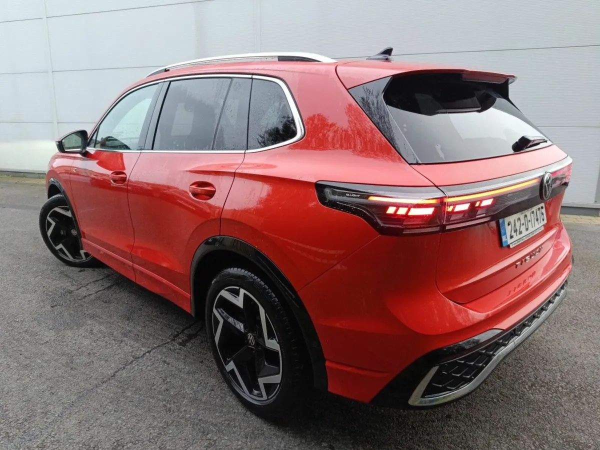 Volkswagen Tiguan 2.0 TDI 150HP R-Line DSG Panoram - Image 3