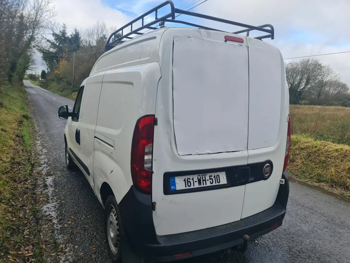 BARGAIN 2016 VAN WITH NEW TEST 7FT IN REAR X 5FT - Image 4
