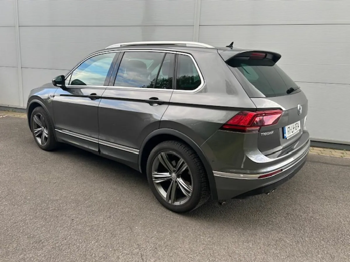 Volkswagen Tiguan 2.0 TDI R-Line 150HP Panoramic S - Image 3