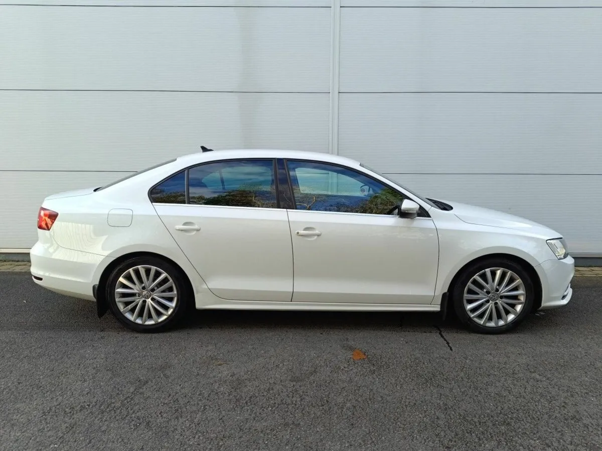 Volkswagen Jetta 2.0 TDI 110HP Highline Mint - Image 2