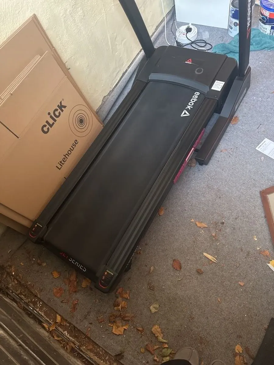 Reebok Jet Series Tredmil - Image 4