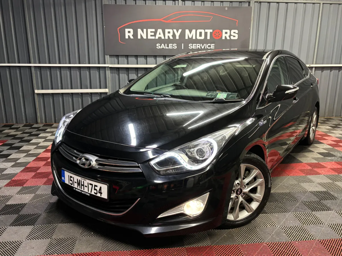 2015 Hyundai i40 Executive Model Manual Low KMS - Image 1