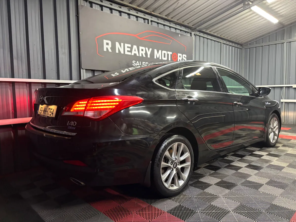 2015 Hyundai i40 Executive Model Manual Low KMS - Image 3