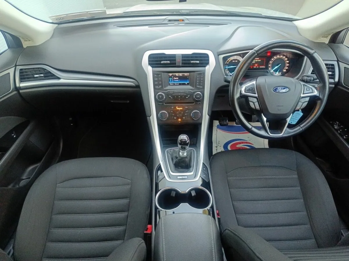 Ford Mondeo 2.0TDCi 150PS Zetec Style - Image 4